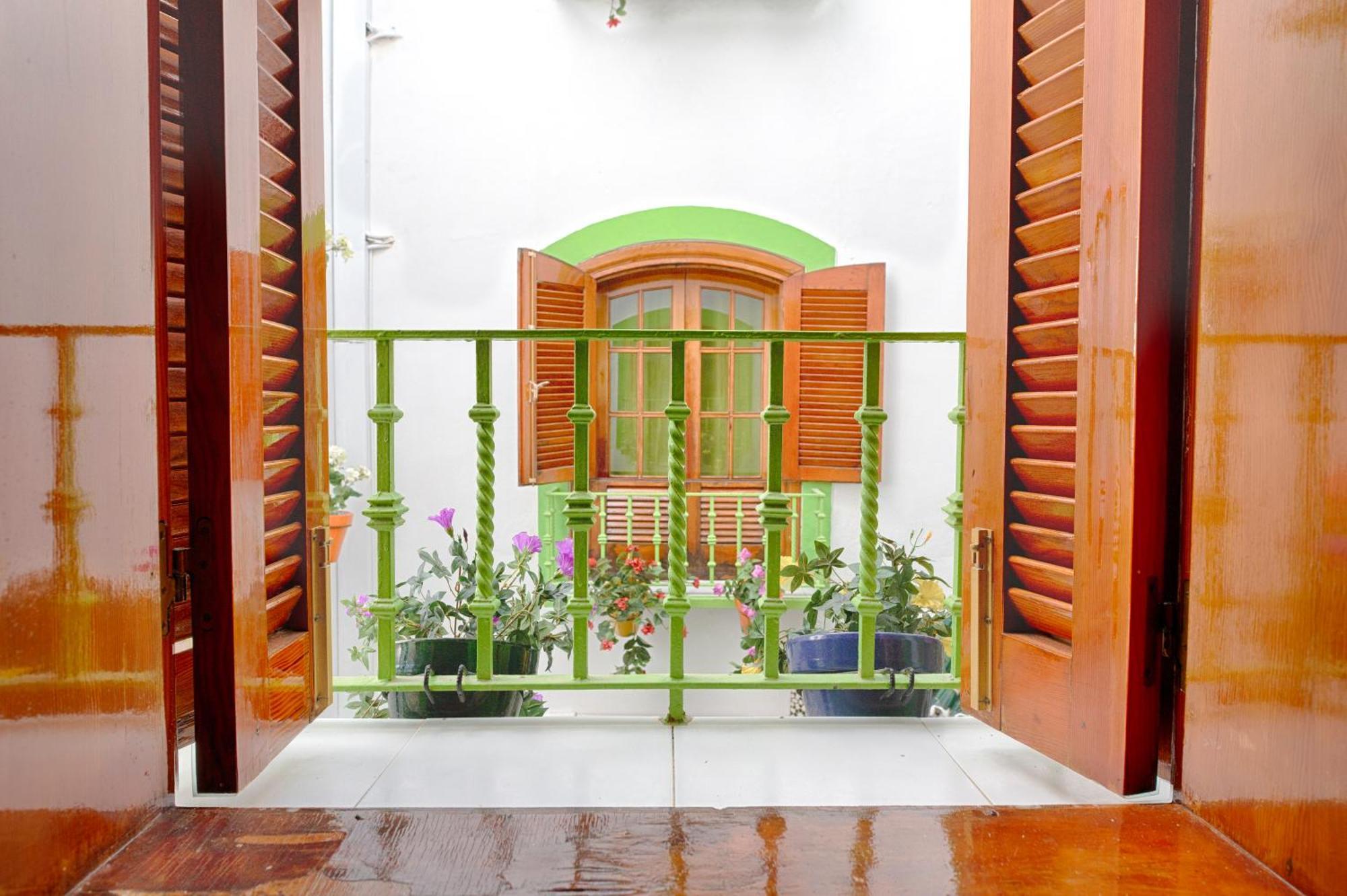 Hostal Charming *